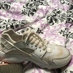 Size 7 hurraches used condition